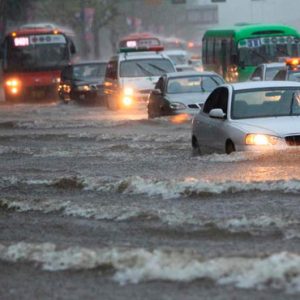 تضخم تعويضات تأمين الممتلكات بسبب فاتورة خسائر الأعاصير والفيضانات عالميا