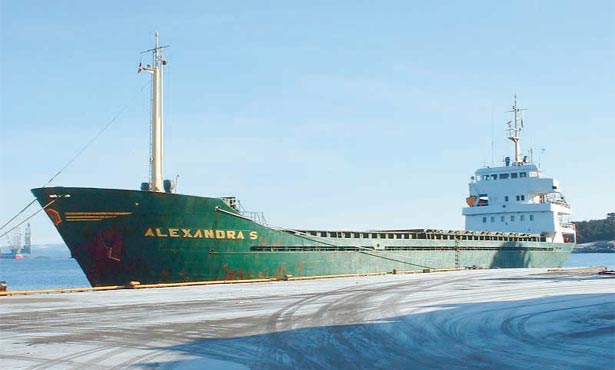 وصول شحنة سكر من فرنسا إلى ميناء الإسكندرية