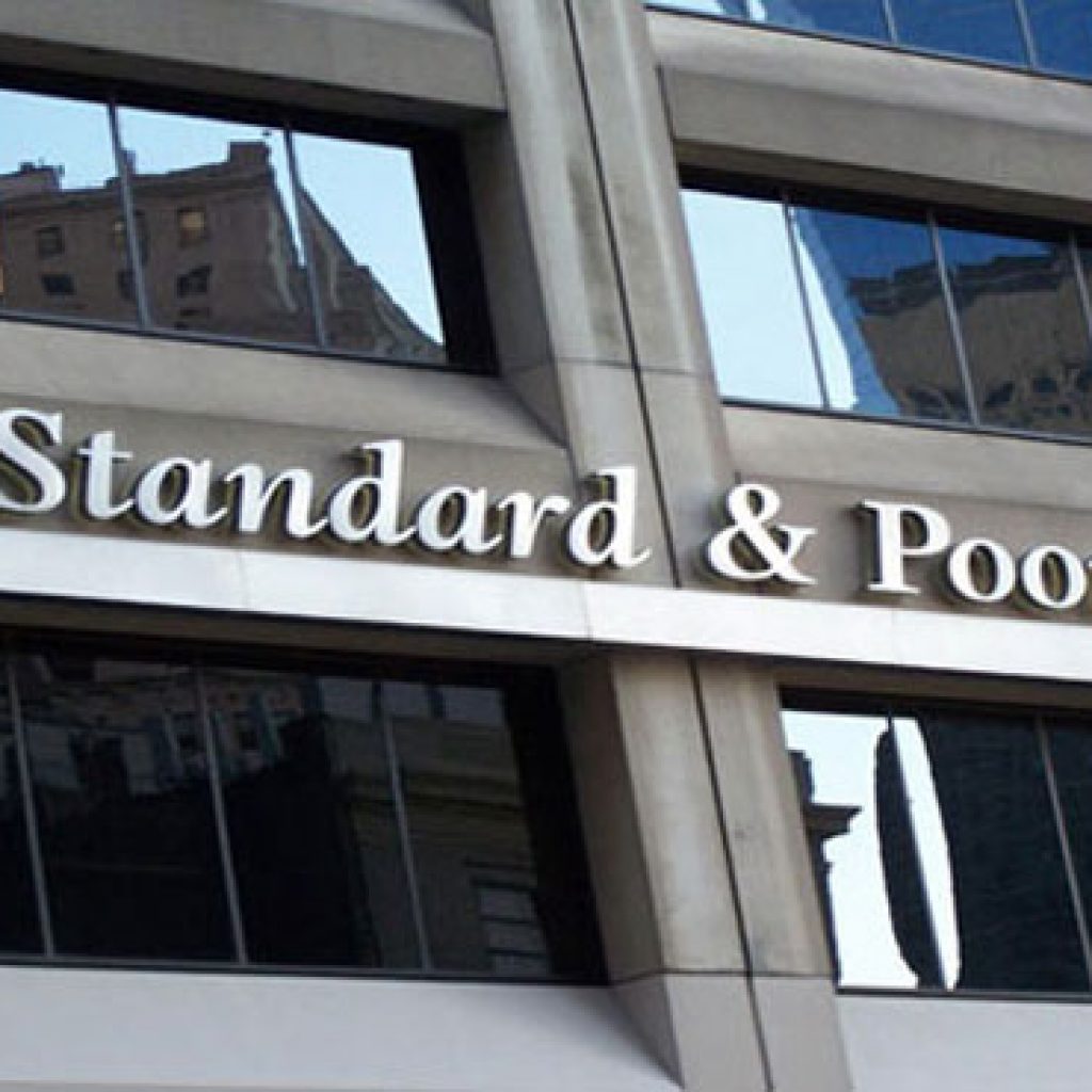 تغريم  "ستاندارد آند بورز" 1.37 مليار دولار لخداعها مستثمرين