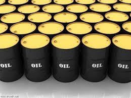 أسعار النفط تتراجع عالميًا لأكثر من دولار