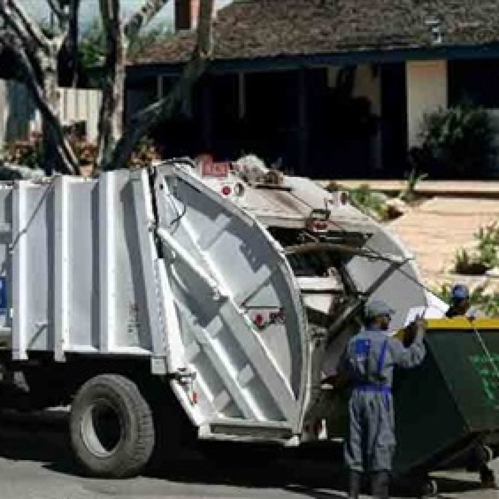 "التموين" تدرس تحفيز المواطنين لبدء منظومة جمع القمامة من المنازل