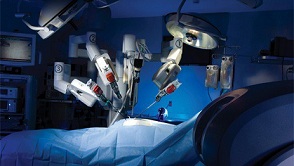 تعاون بين «جونسون آند جونسون» و«جوجل» لصناعة روبوتات العمليات الجراحية