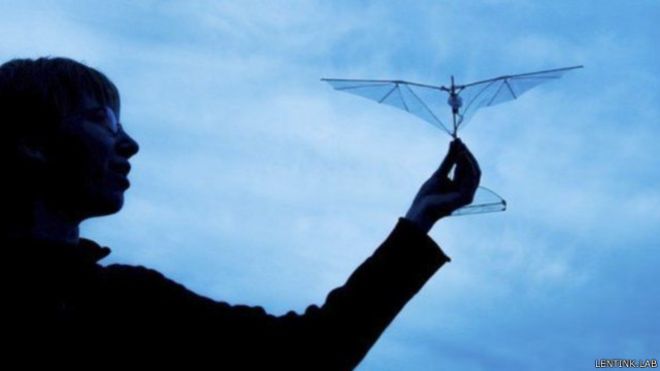 علماء يطورون طائرة بلا طيار بأجنحة رفرافة تقاوم الصدمات