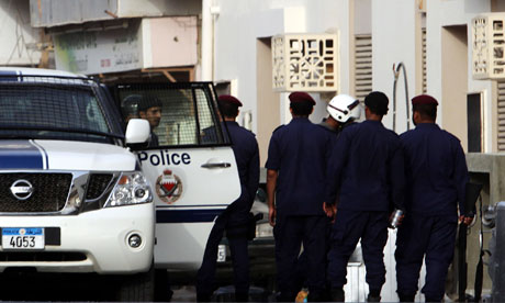 إصابة 3 من أفراد الشرطة البحرينية جراء عمل إرهابي