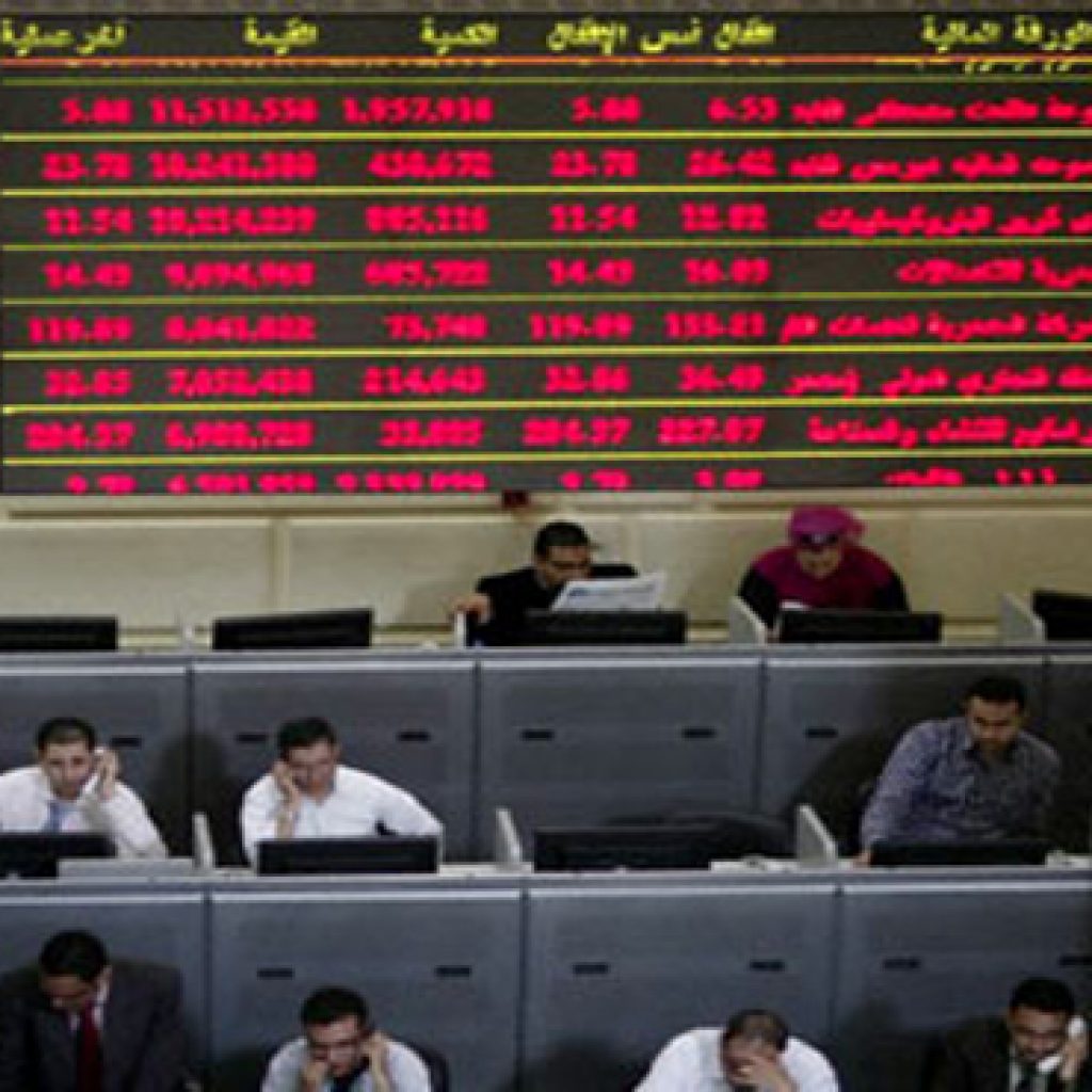 مصر وأبوظبى تقودان هبوط الأسواق العربية