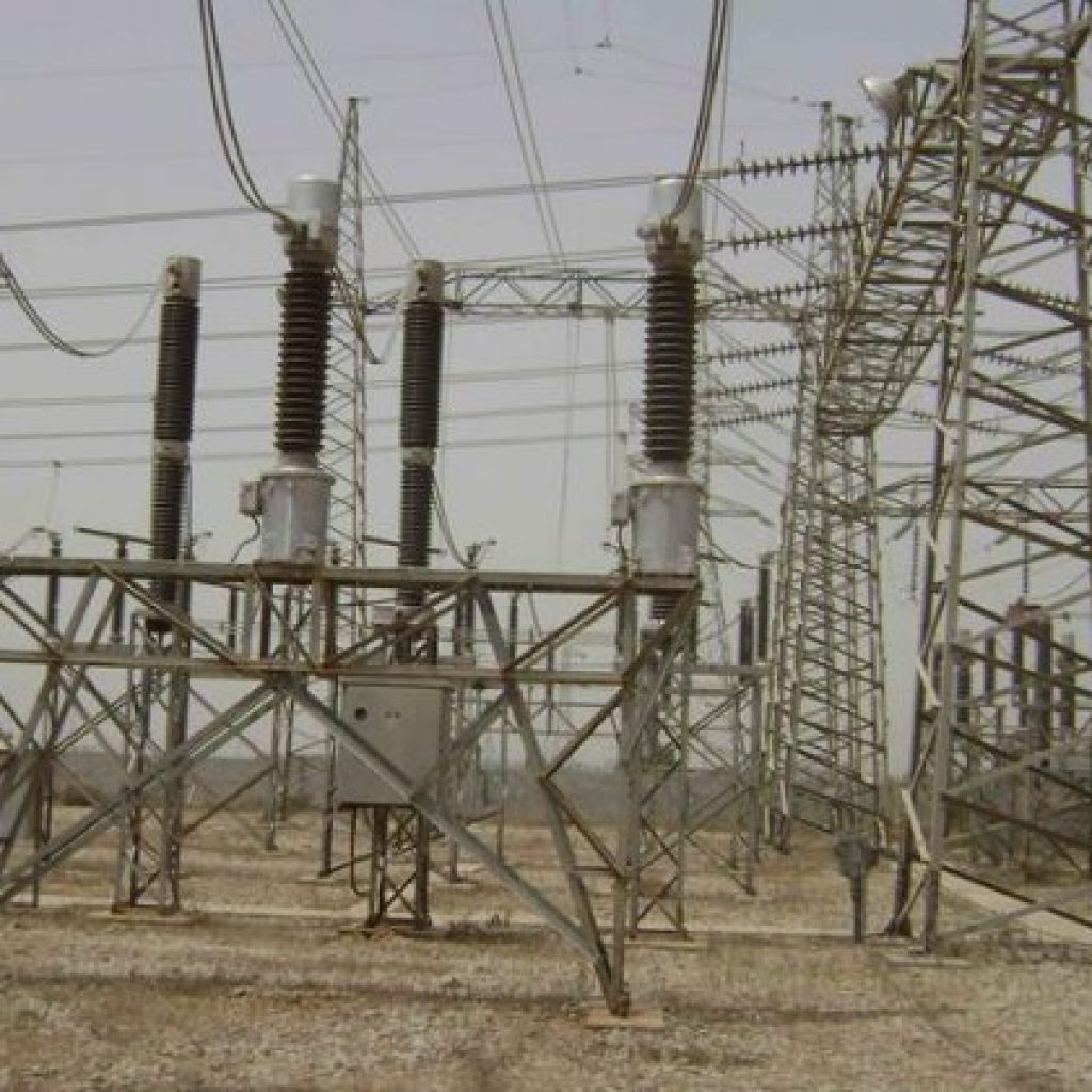 صنعاء بلا كهرباء بعد سقوط قذائف هاون على "محطة مأرب"