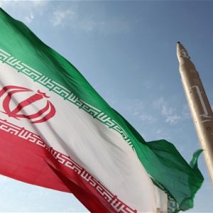 هبوط مؤشر بورصة إيران 2080 نقطة بعد استقالة وزير الخارجية