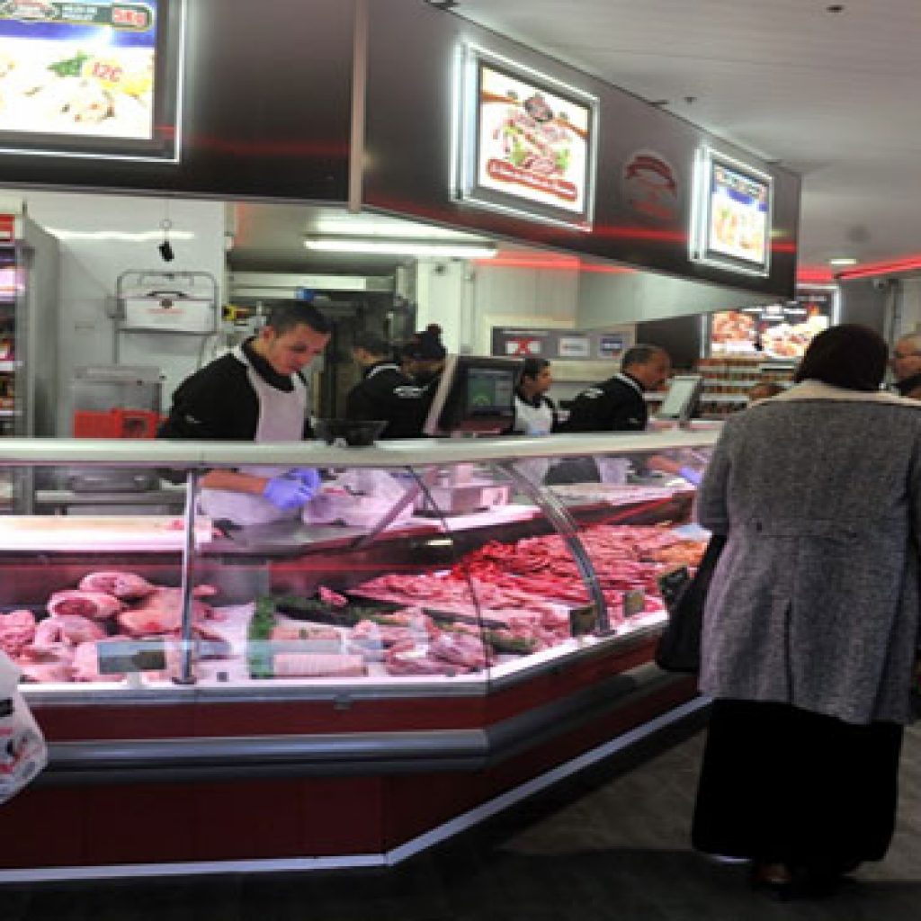 خفض جديد لأسعار اللحوم البرازيلية بالمجمعات الإستهلاكية