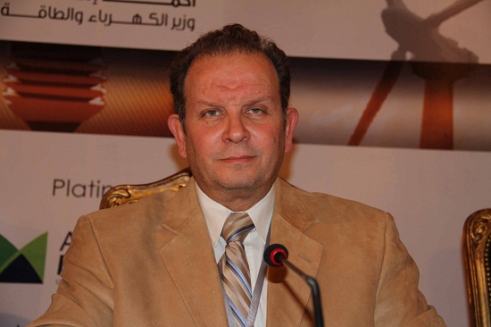 "المالية" تفاوض بنوكا أجنبية ومحلية لتمويل مشروعات الطاقة المتجددة