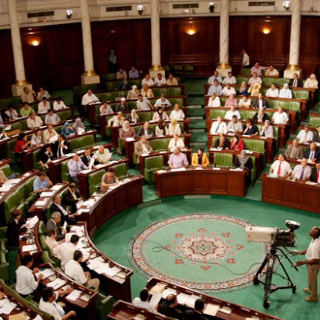 البرلمان الليبي يقيل محافظ البنك المركزي