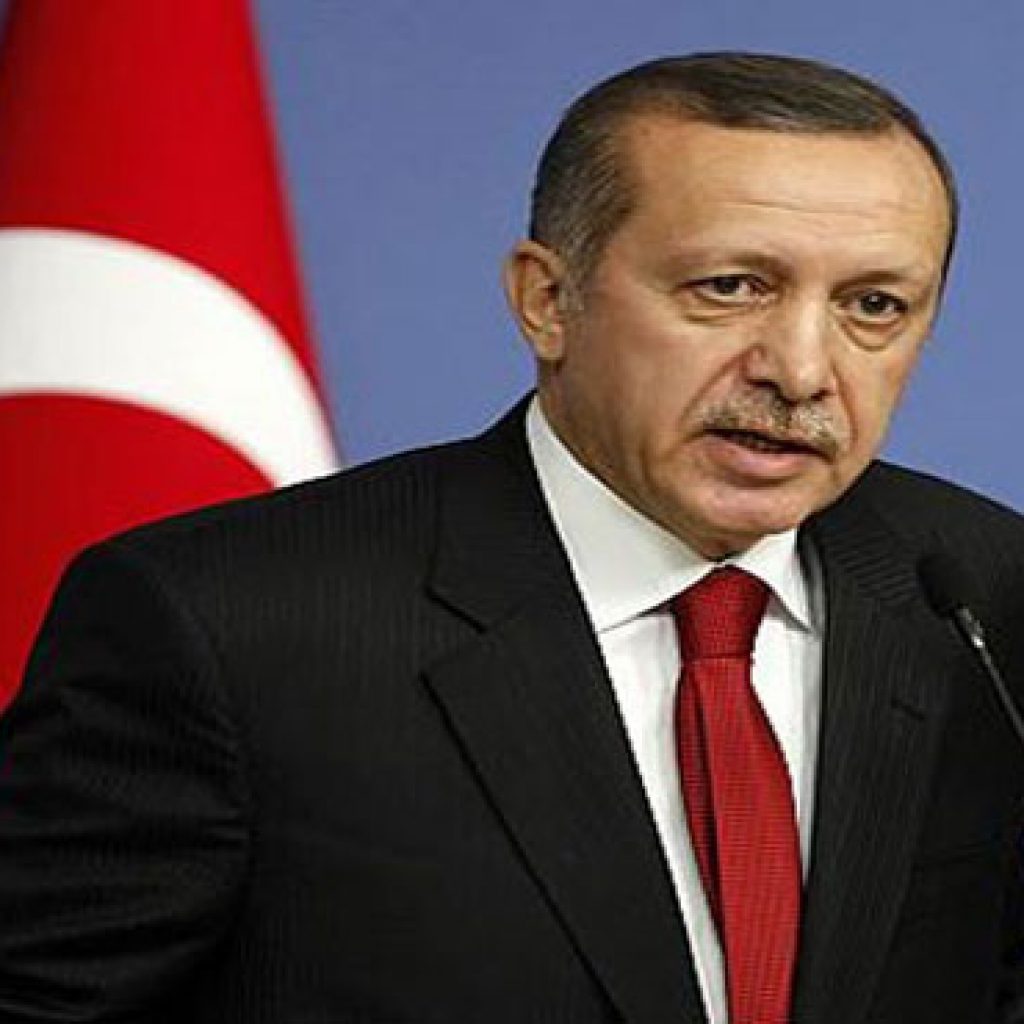 أردوغان يدعو الملايين للمشاركة بمظاهرة ضد الانقلاب