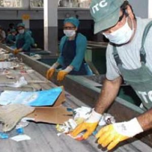 مصر تتصدر الدول العربية في إعادة تدوير المخلفات خلال 2022 (جراف)