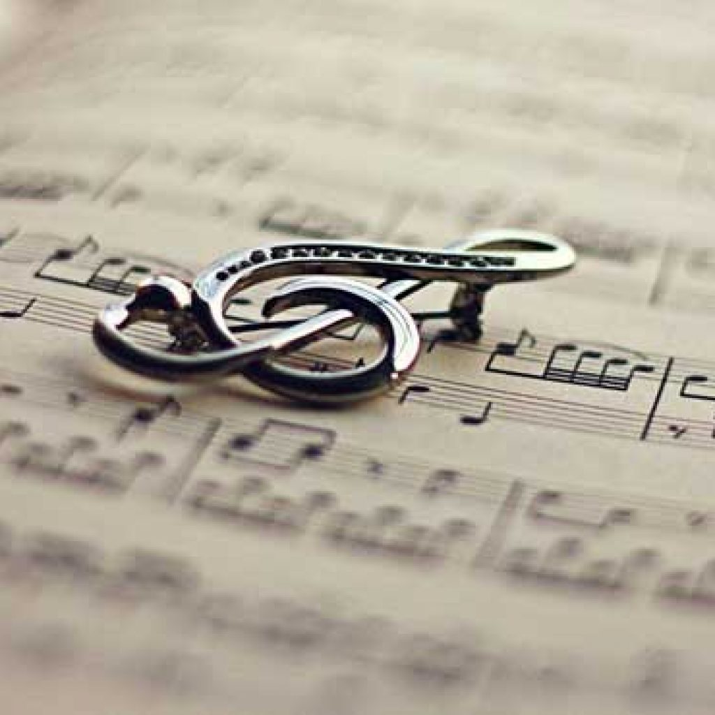 دراسة: الموسيقى الحزينة تحقق السلام النفسي والتأثيرات العاطفية