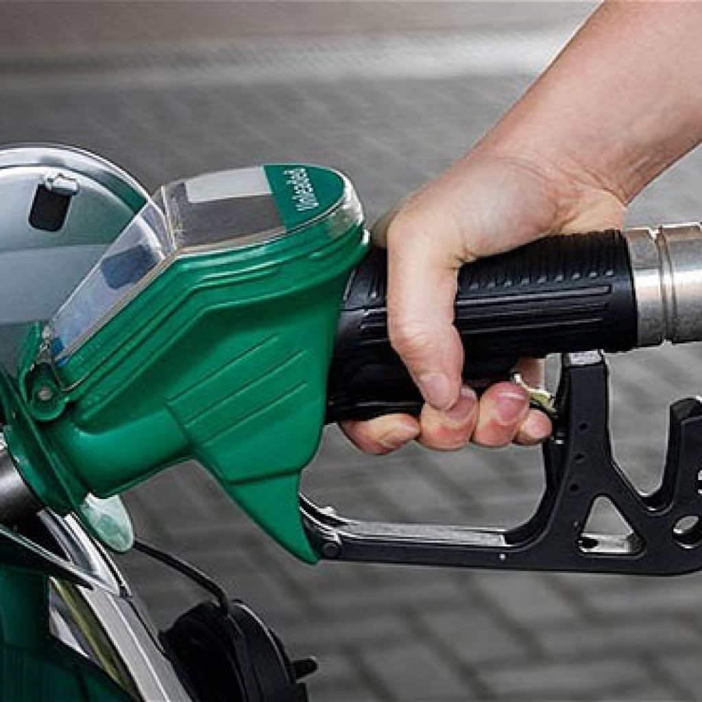 تعرف على مراحل زيادة أسعار الوقود في مصر