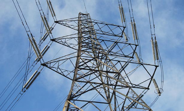 "الكهرباء": لا تخفيف للأحمال أمس والمتوقع اليوم 23500 ميجاوات