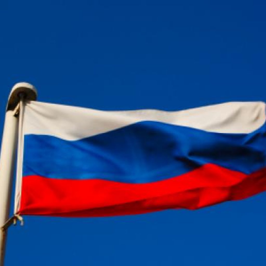 روسيا تقرر دعم الروبل عن طريق السحب من احتياطيات النقد الأجنبي