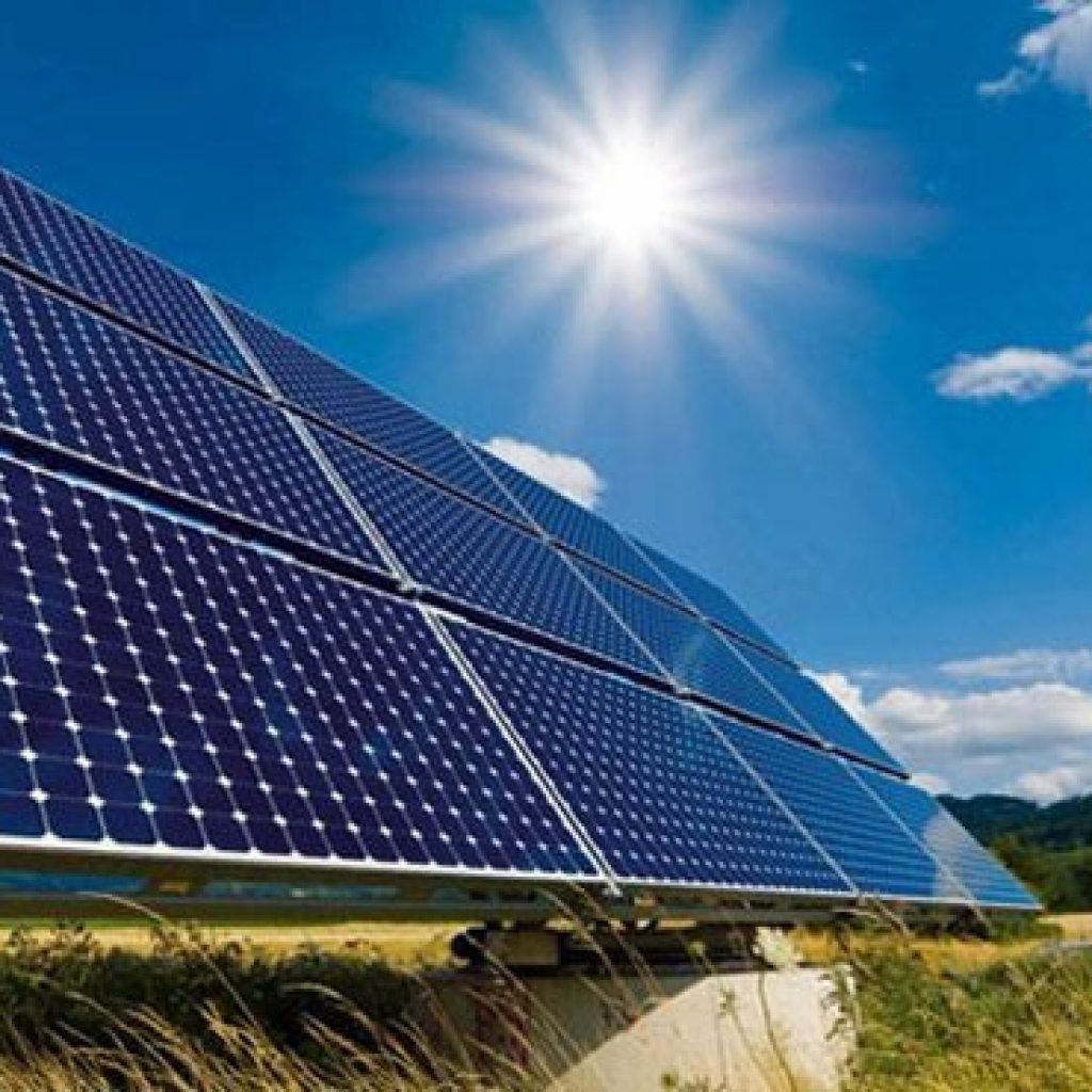 الانتهاء من تنفيذ 19 محطة طاقة شمسية