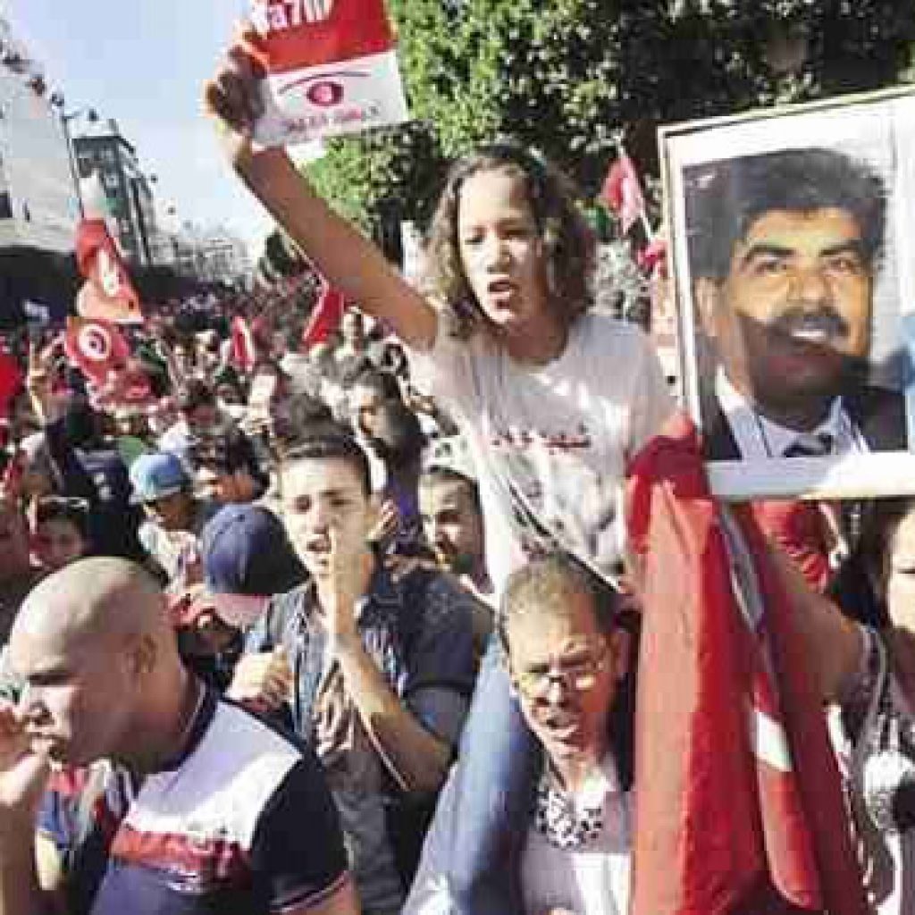 احتجاجات في تونس تطالب بتوفير فرص عمل