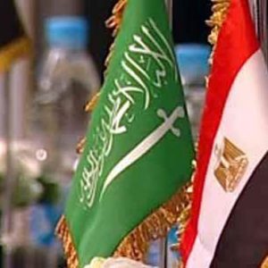 السعودية تفوّض وزير النقل للتباحث مع مصر بشأن اتفاقية لتسهيل عبور السفن لقناة السويس