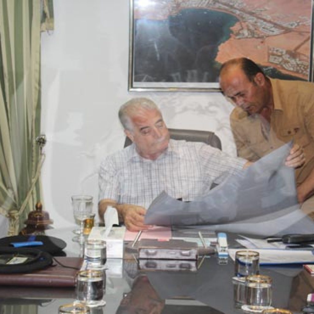 محافظ جنوب سيناء يعقد اجتماعًا لبحث الاستعدادات لمؤتمر الكوميسا