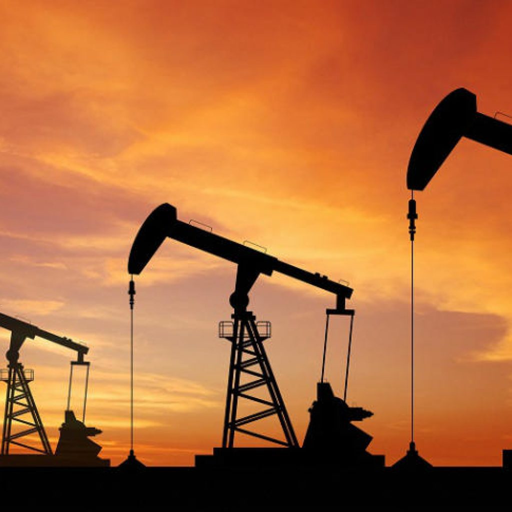 خبير يتوقع موجة صعود جديدة لأسعار النفط في سبتمبر