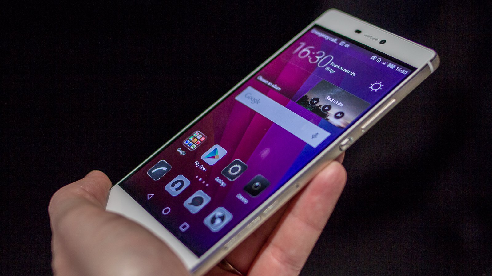 تعرف على هاتف  Huawei P8