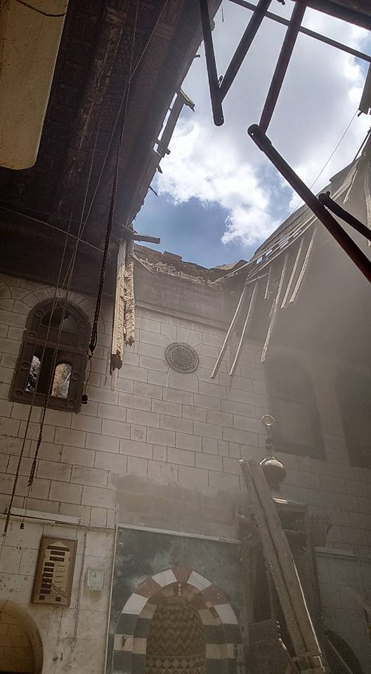 بالصور.. سقوط سقف مسجد بيبرس الأثري وسط تجاهل آثار القاهرة
