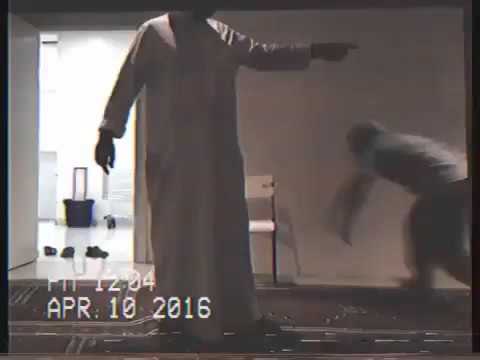 بالفيديو.. رجل يعتدي على عامل مسجد