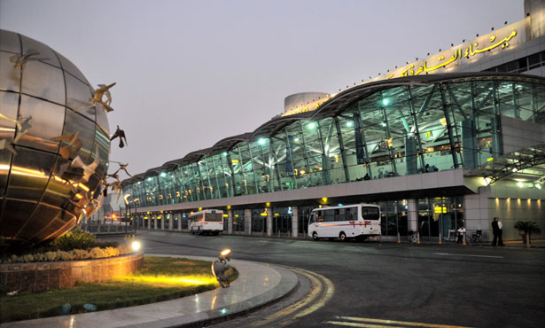 مصدر لبي بي سي: مطار القاهرة لم يُخطر بتعليق رحلات الخطوط البريطانية.. ونتواصل لاستيضاح الأمر