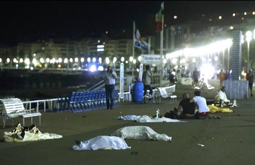 تراجع إيرادات السياحة في فرنسا بسبب الهجمات