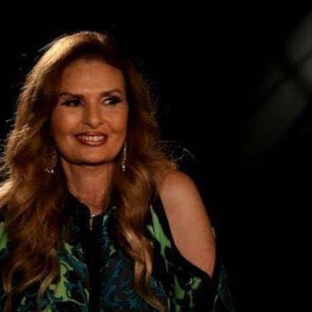 يسرا ونجوم رمضان ضيوف لميس الحديدي في الكريسماس