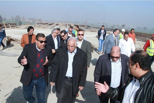 وزير النقل يتابع أعمال الطريق الدائرى الإقليمى