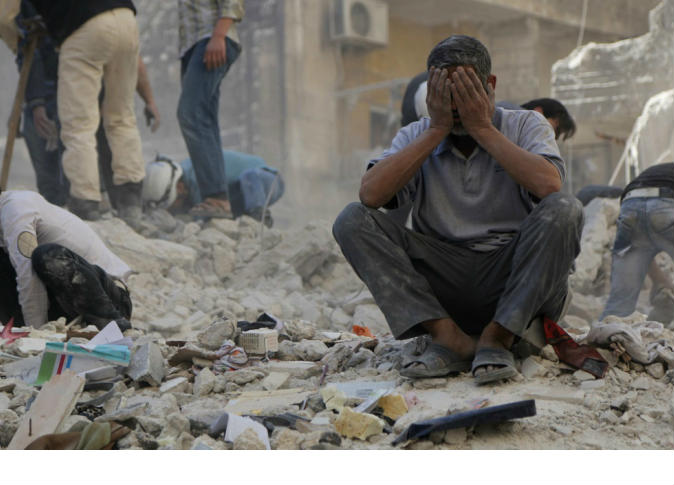 الأزمة السورية في أرقام.. اقتصاد مدمر و310 آلاف قتيل و4.8 ملايين لاجئ