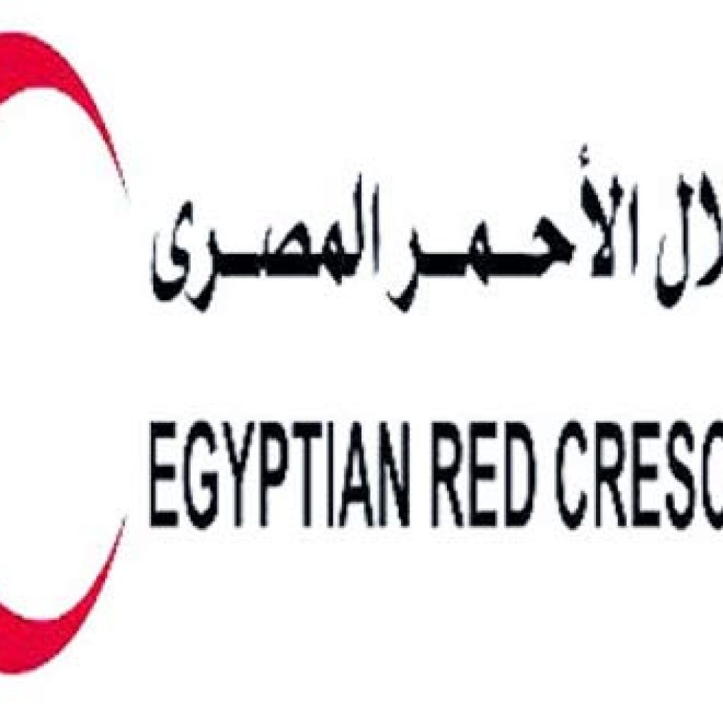 الهلال الأحمر المصري يعد قافلة إغاثية لقطاع غزة
