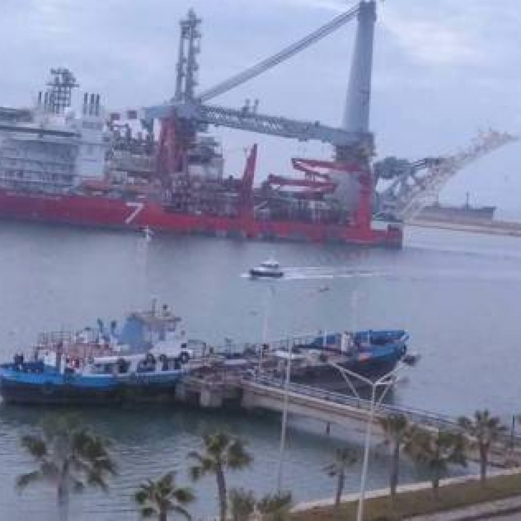 غلق بوغاز ميناءي الإسكندرية والدخيلة نظرا لسوء الطقس