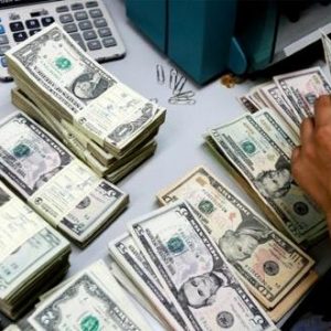 أموال الأجانب تغير ميزان المدفوعات إلى «العجز المؤقت»