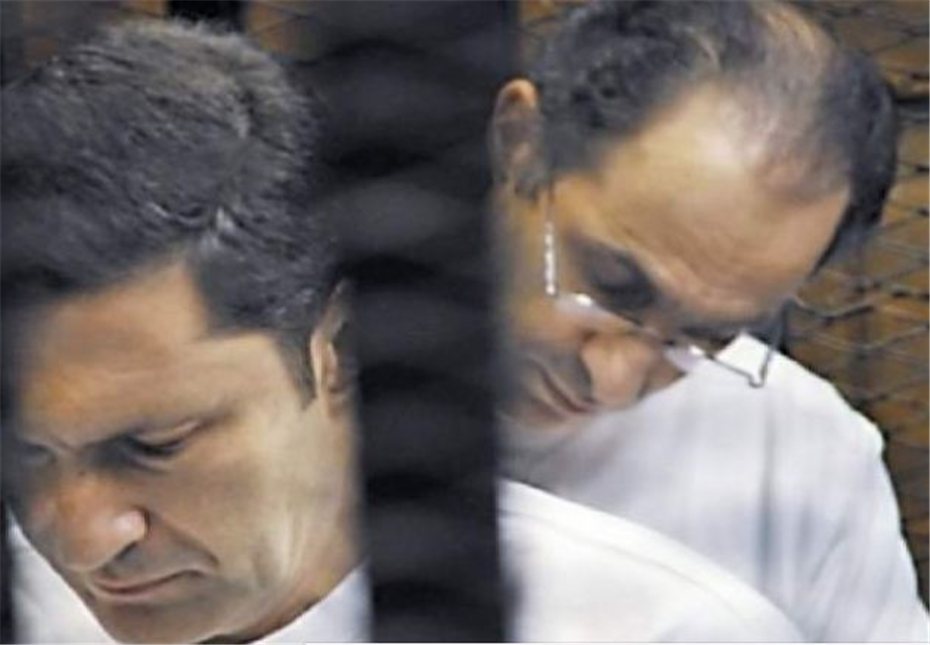 تأجيل محاكمة جمال وعلاء مبارك في «التلاعب بالبورصة» إلى 15 أبريل