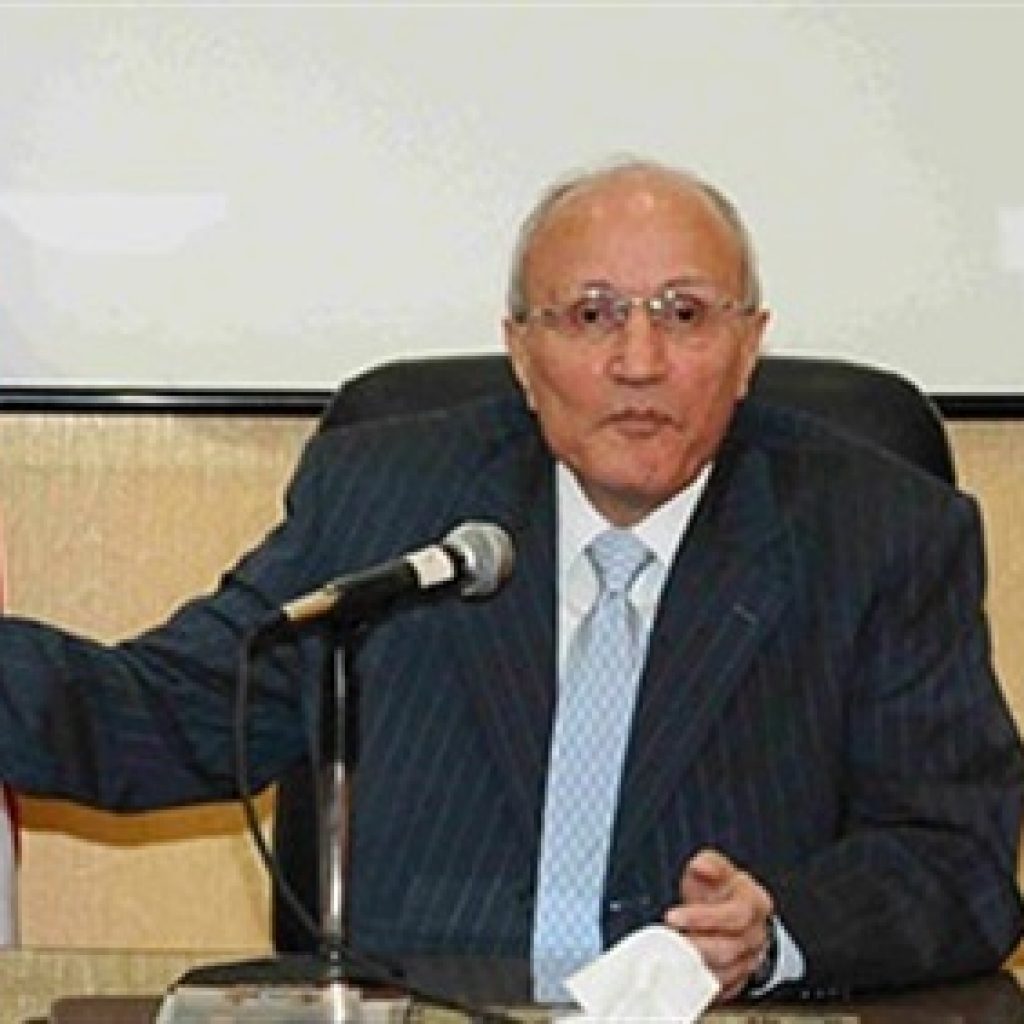 وزير الإنتاج الحربي يستعرض خطة الوزارة في تطوير الصناعة المصرية