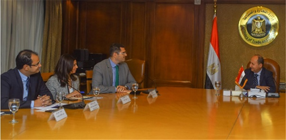وزير التجارة والصناعة يبحث المشروعات المستقبلية لنستله مصر