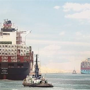 قناة السويس تسجل رقمًا قياسيًا بعبور 62 سفينة وحمولات 4 ملايين طن الثلاثاء