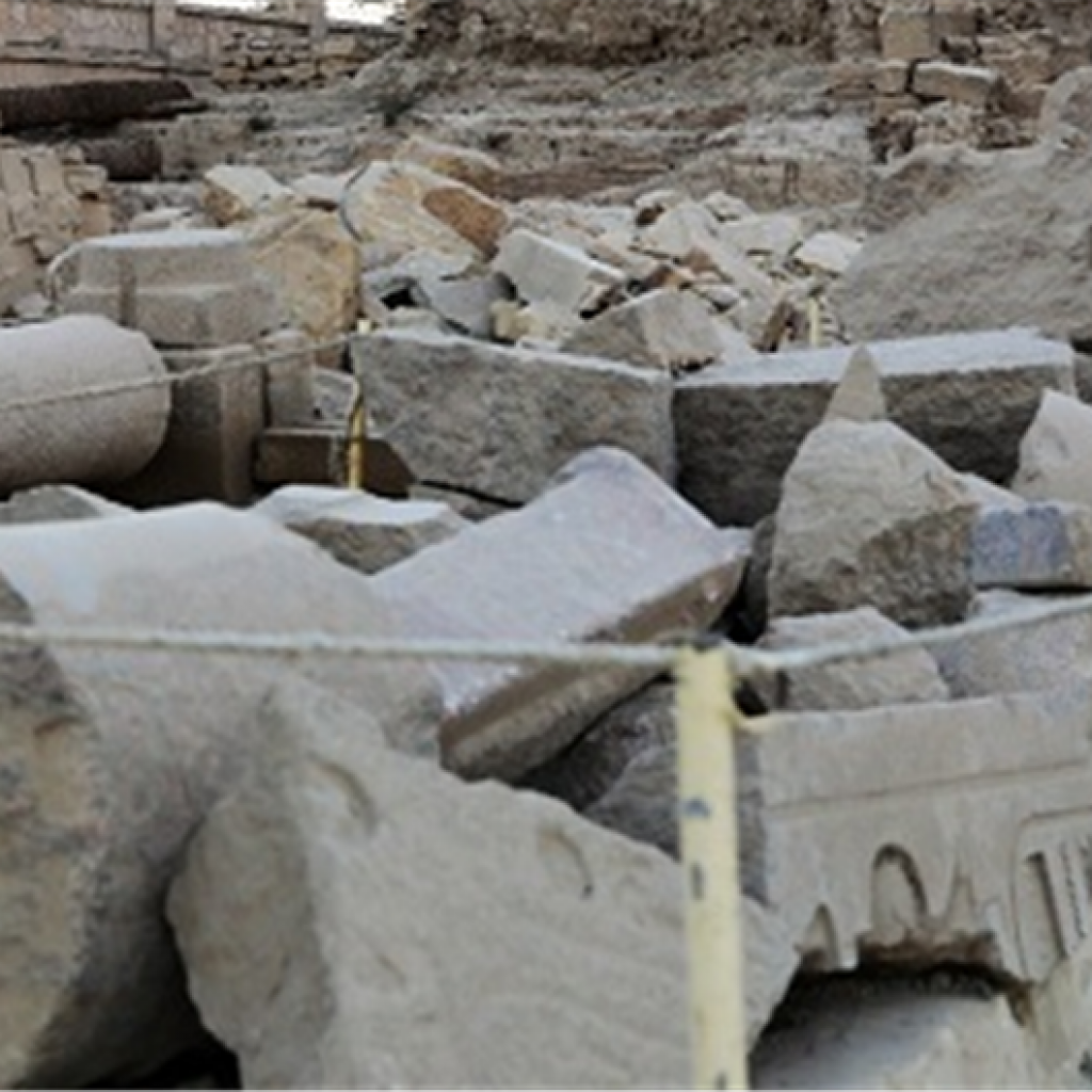 النيابة تحبس 3 متهمين بمحاولة سرقة تمثال أثري للملك رمسيس الثاني في أسوان