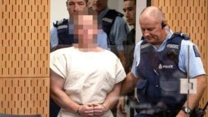 «مشتبه به».. هجوم على "بي بي سي" بسبب مرتكب مذبحة نيوزيلاندا وموسى: تدعم الإرهابيين