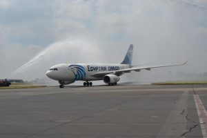 «مصر للطيران» تبدأ رحلات الشحن الجوي لجوهانسبرج