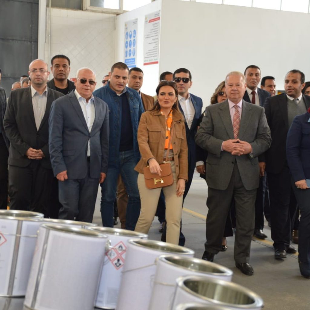 وزيرة الاستثمار تفتتح مصنعين جديدين باستثمارات 200 مليون دولار ببورسعيد