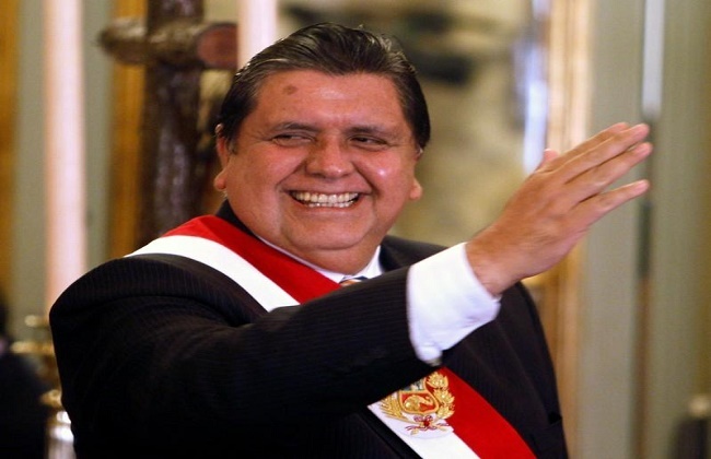 انتحار رئيس بيرو السابق قبل اعتقاله في تهم فساد