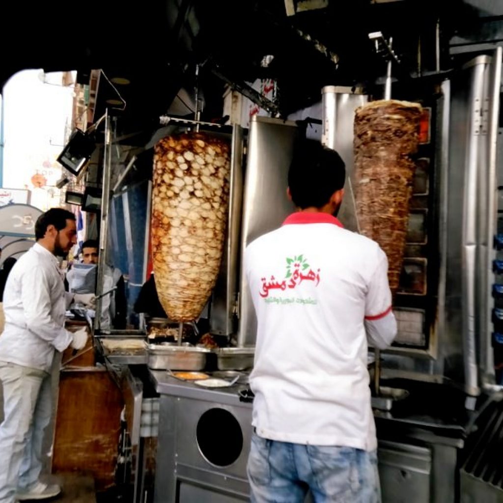 «لجنة المطاعم بغرفة الإسكندرية» تطالب بإعادة النظر في مواعيد الإغلاق بشهر رمضان
