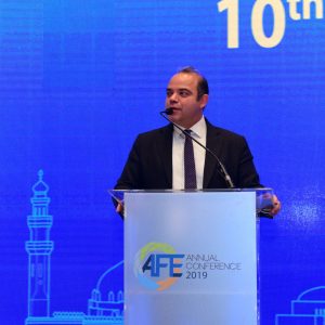 رئيس البورصة المصرية يشارك في مؤتمر دعم البنوك المركزية في ظل «كورونا»