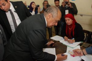 وزير الزراعة يدعو المواطنين للتصويت في استفتاء الدستور
