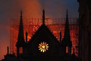 مجموعة «LVMH» تتبرع بـ 200 مليون يورو لترميم كاتدرائية نوتردام