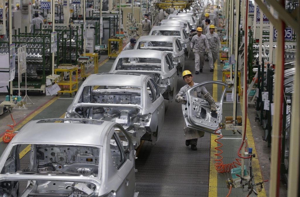 الانكماش يقلص واردات مكونات إنتاج السيارات %4.4